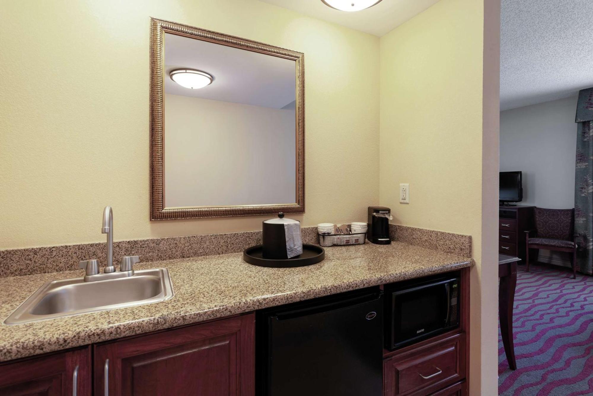 Hampton Inn & Suites Port Richey Bagian luar foto